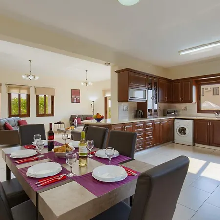 Villa Cypria Maria By